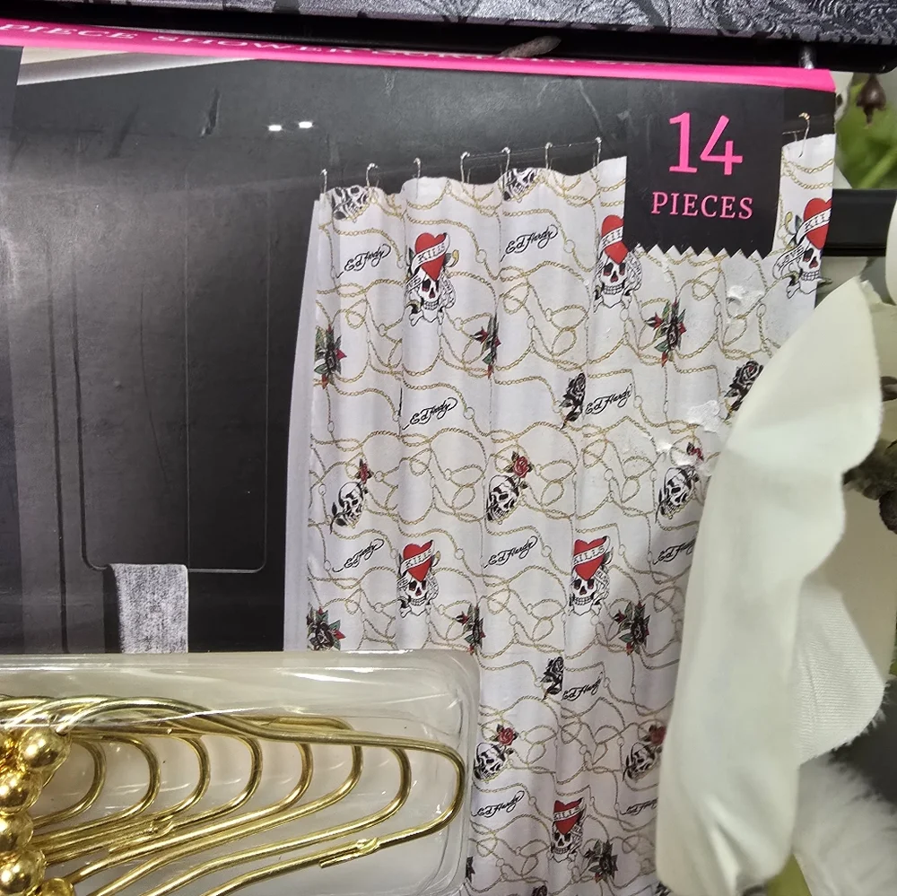 Ed Hardy 14i piece shower curtain set New